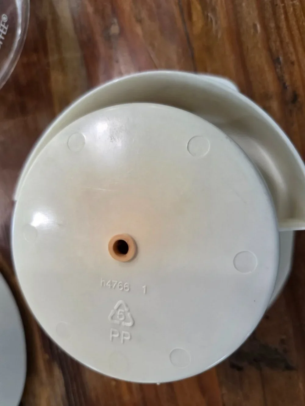 Mr. Coffee Model BL4 Mini 4 Cup Drip Filter Coffee Maker White Vintage READ